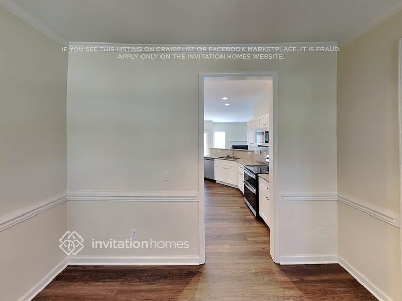 Building Photo - 2019 Southridge Dr