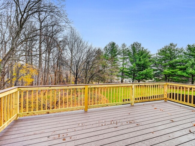 Building Photo - 11919 Thurloe Dr