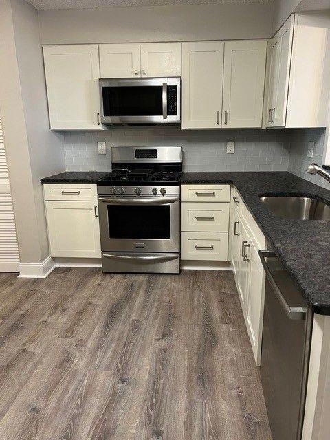 Building Photo - 28 Middleton Ct