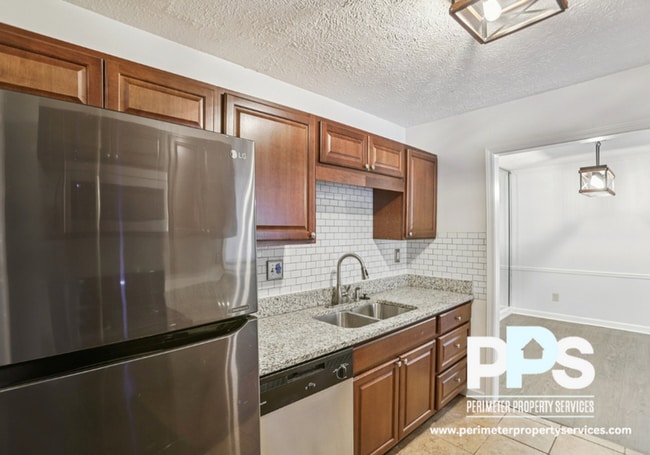 Building Photo - 801 Countryside Pl