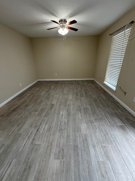 Building Photo - 4101 Hessmer Ave