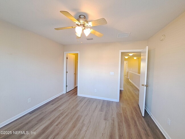 Building Photo - 2354 Sunset Bluff Dr