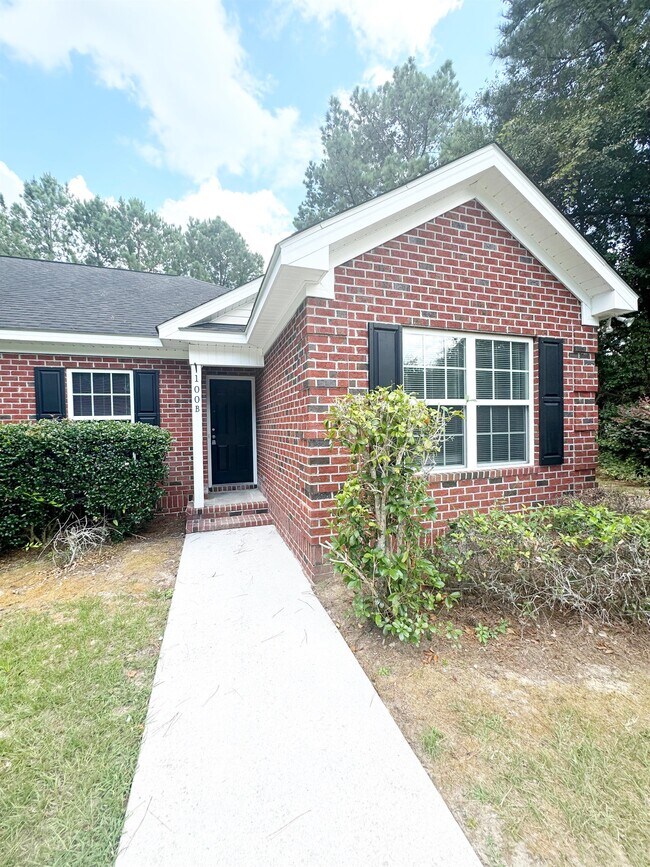 Building Photo - 100 Crossway Cottages Ln