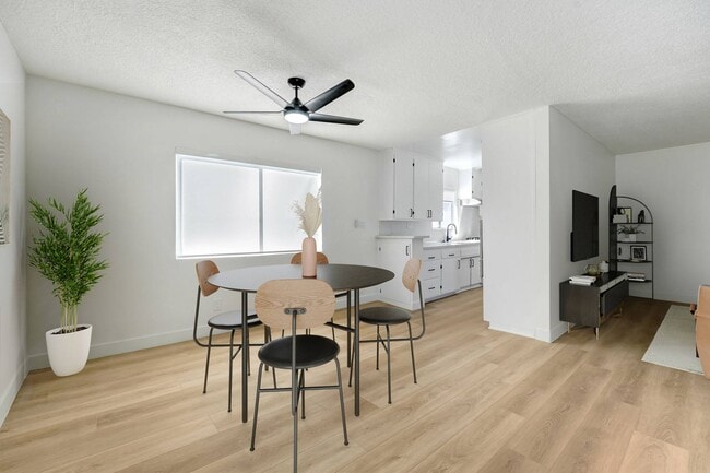 Building Photo - 1140 N Ogden