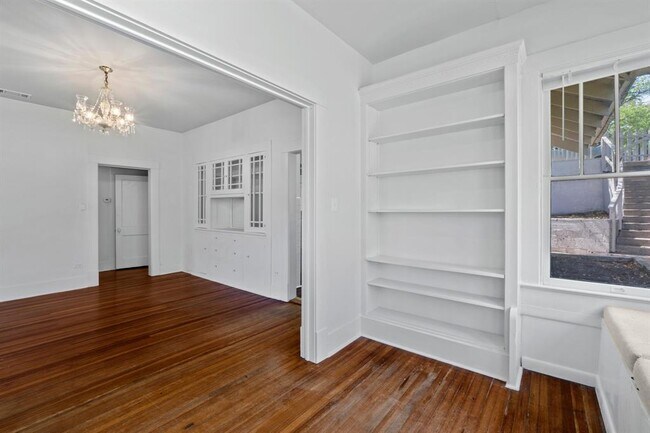 Building Photo - 1117 Enfield Rd