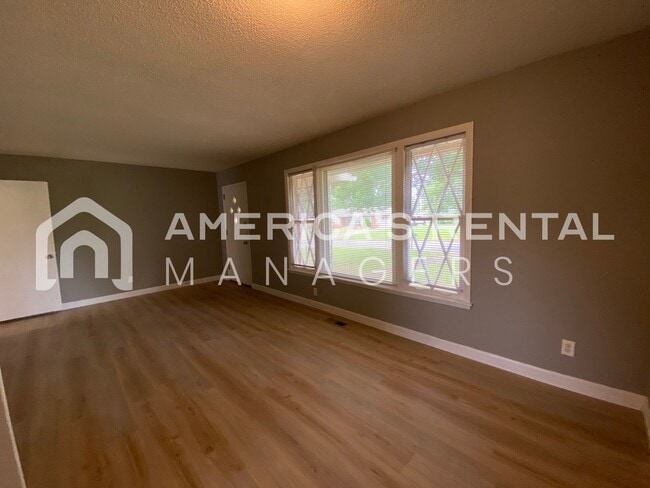 Building Photo - 4214 Fortson Ln NW