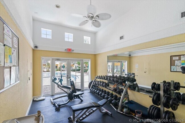 Building Photo - 1515 E Broward Blvd