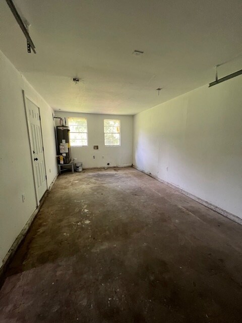 Building Photo - 1205 W Wrenway Ave