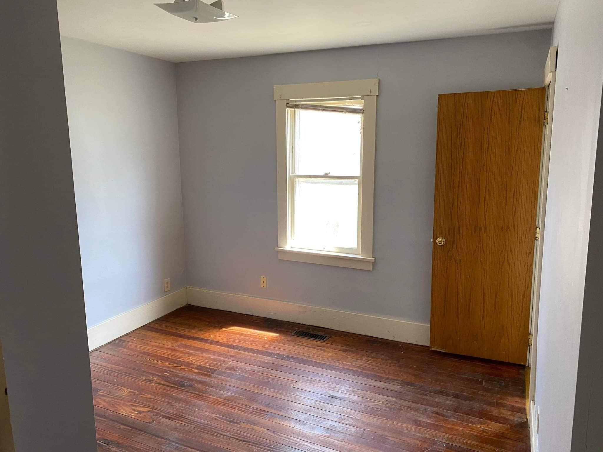 Bedroom 2 - 304 E 8th Ave