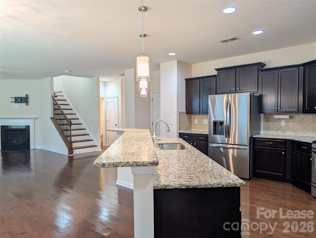Building Photo - 132 Cherry Bark Dr