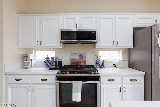 Building Photo - 8204 Burgesshill Ave