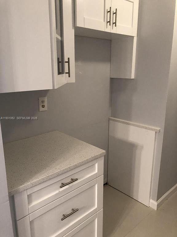 Building Photo - 1133 N Benoist Farms Rd