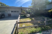Building Photo - Completely Remodeled Two Bedroom Unit in a...
