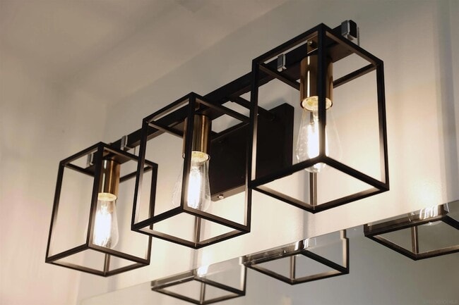 Building Photo - 503 Prescott Ave