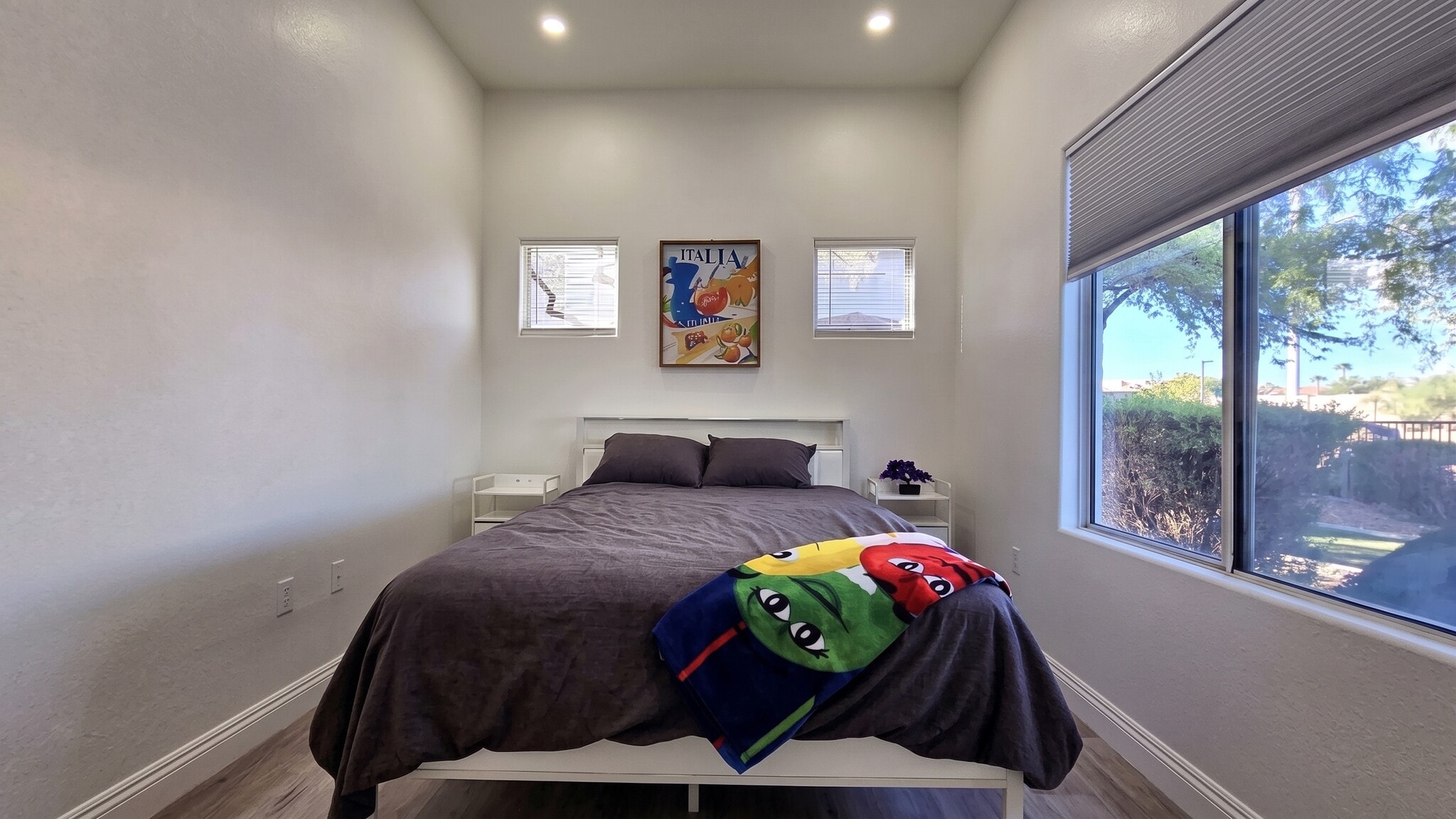 Building Photo - 2305 W Horizon Ridge Pky