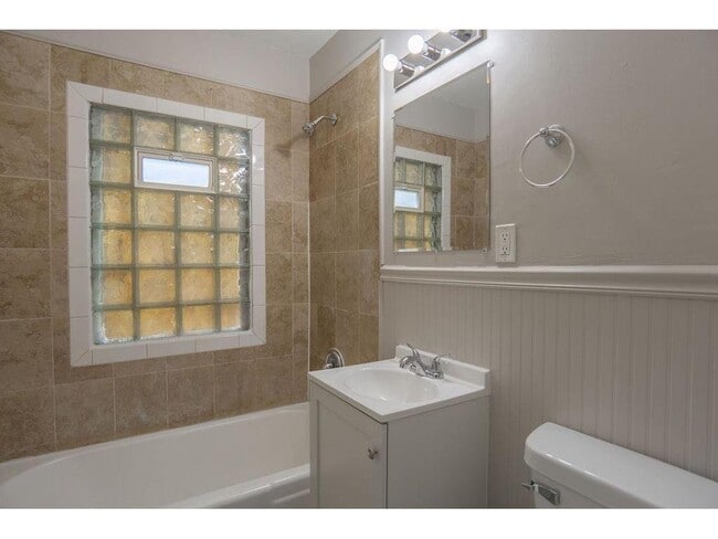 Building Photo - 3507 N Logan Ave