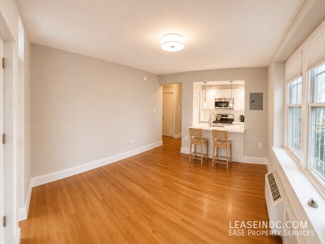Building Photo - 2410 20th St NW