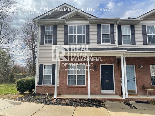 Primary Photo - 1258 Burton Ave