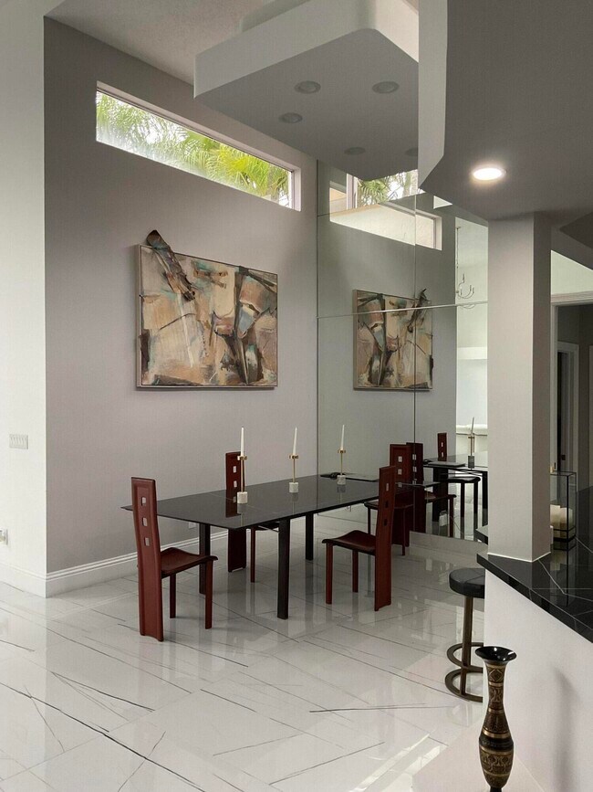 Building Photo - 7111 Dubonnet Dr