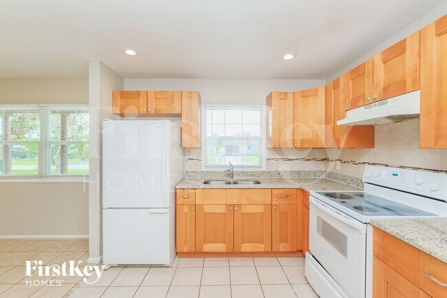 Building Photo - 5111 96th Terrace N