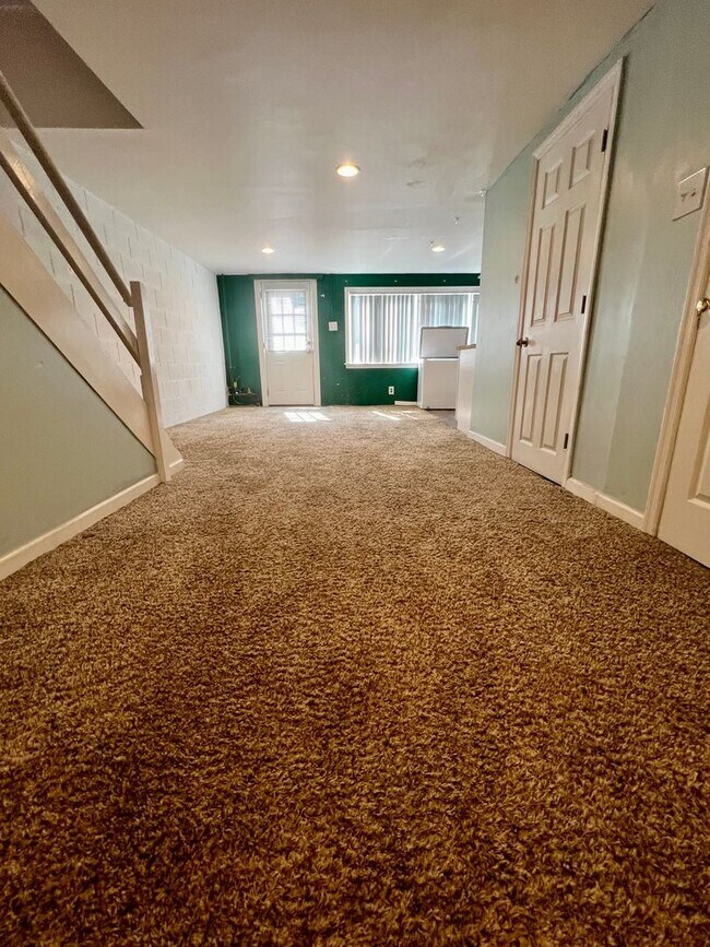 Building Photo - Gorgeous 3-Bedroom Home with Finished Basement in Havertown! Available NOW!