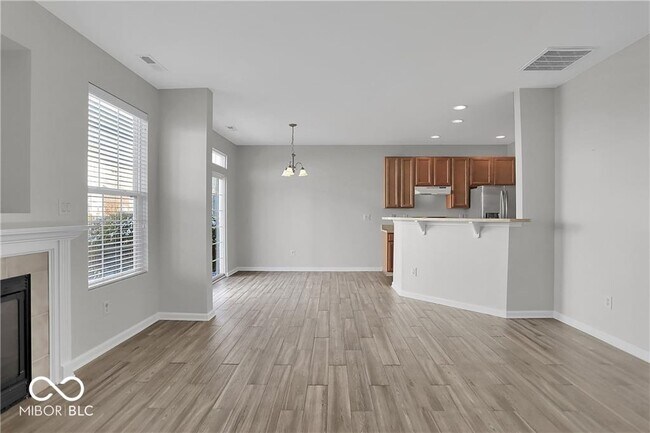 Building Photo - 4024 Eldor Flower Dr