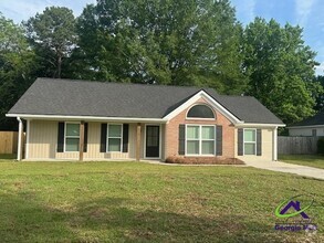 Building Photo - 719 Shannon Ridge Dr