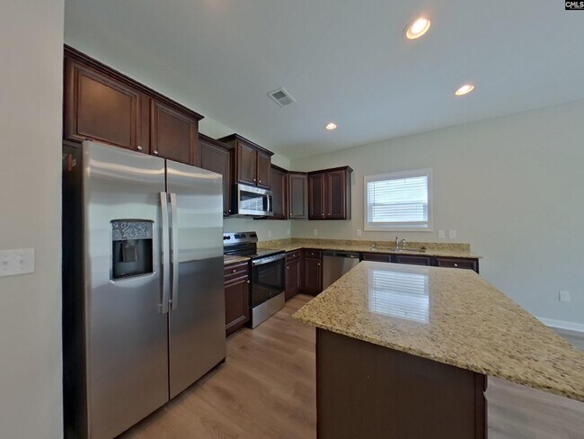 Building Photo - 231 Coppice Ln