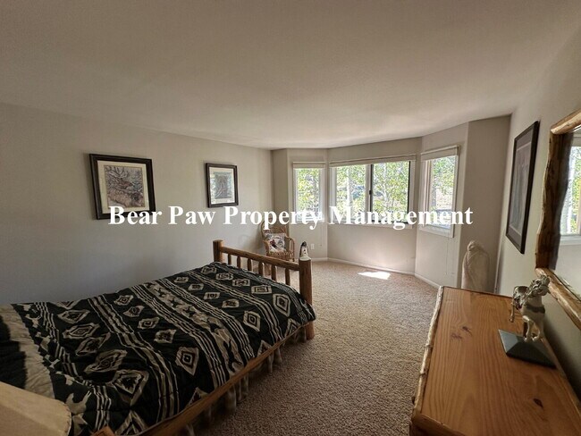 Building Photo - New Lower Price on this Magnificent Home in The Ridge!!