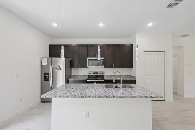 Building Photo - 10089 N Athenia Dr