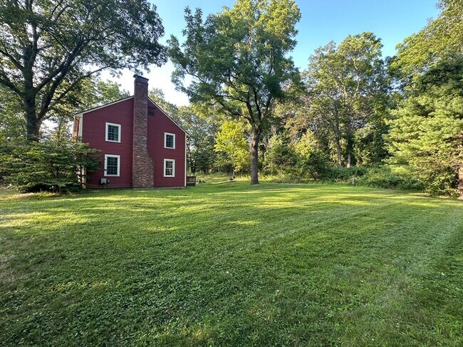 Building Photo - 16 Page Farm Rd