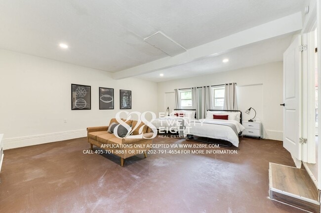 Building Photo - Talk About Unique! MUST SEE 3 bed/2 bath P...