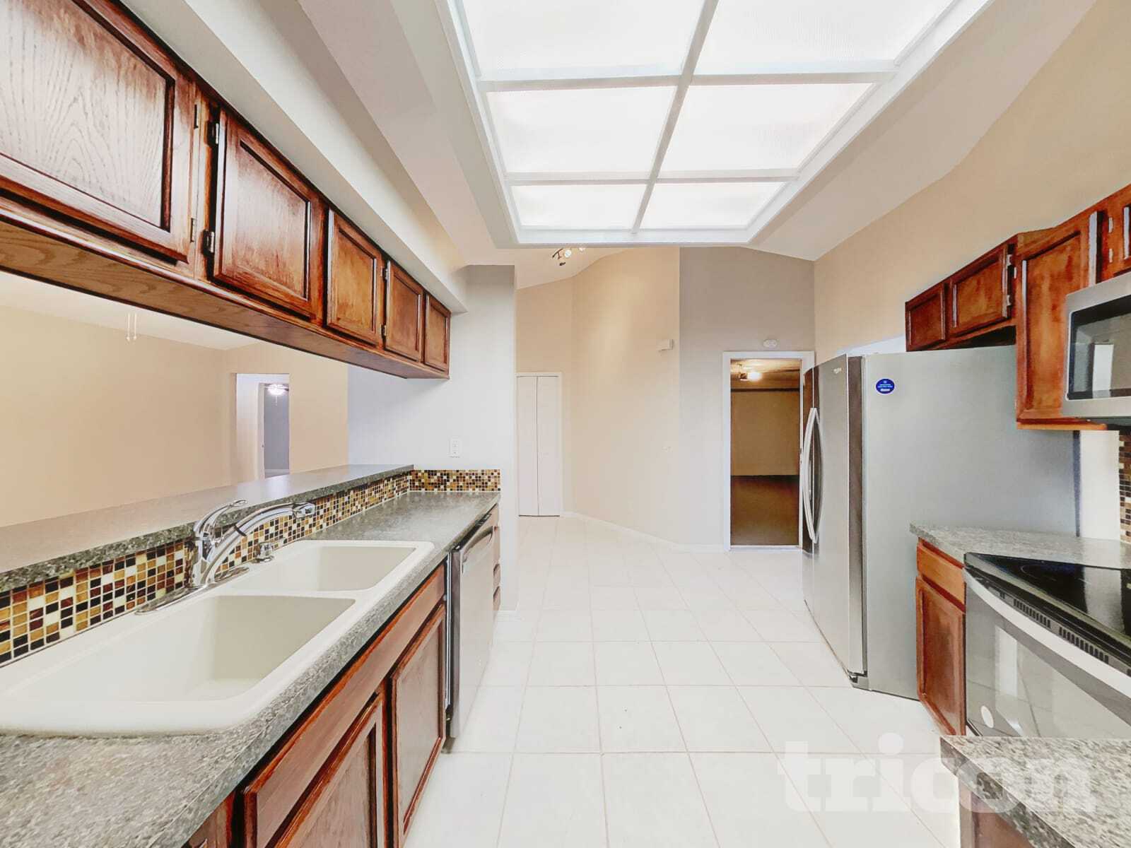 Building Photo - 2810 Manor Hill Drive Brandon FL