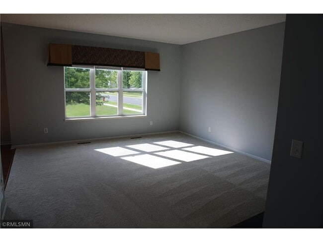 Building Photo - 16513 Dodd Ln