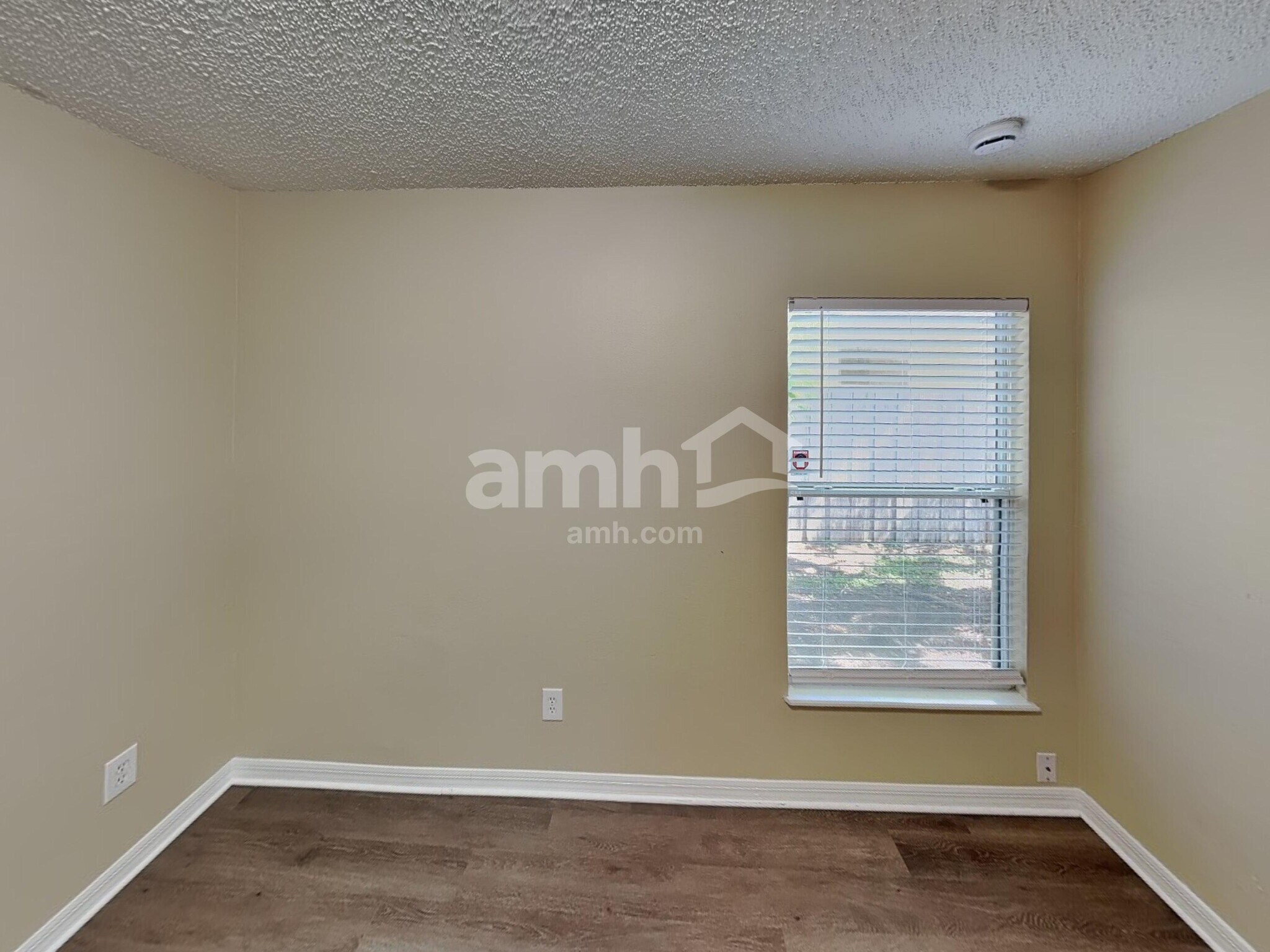 Building Photo - 4012 Waltham Forest Dr