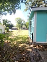 Building Photo - 3103 Avenue H