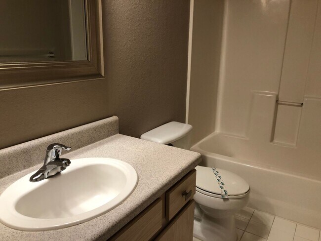 Building Photo - APARTMENT FOR RENT IN THE BEST AREA OF ORLANDO