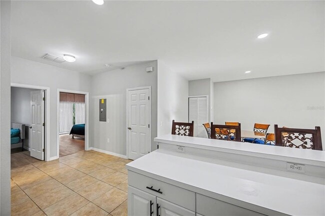 Building Photo - 3158 Sun Lake Ct