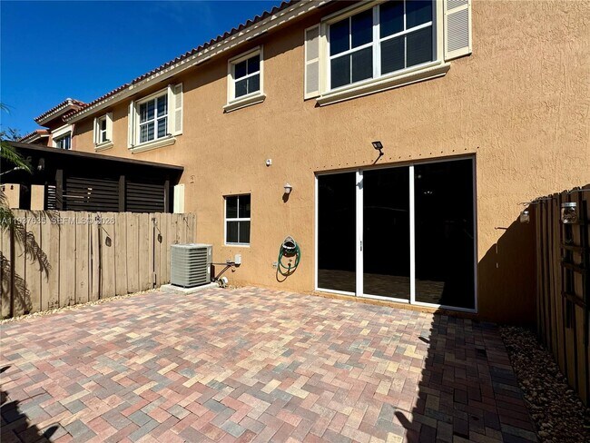 Building Photo - 3162 SW 153rd Ct