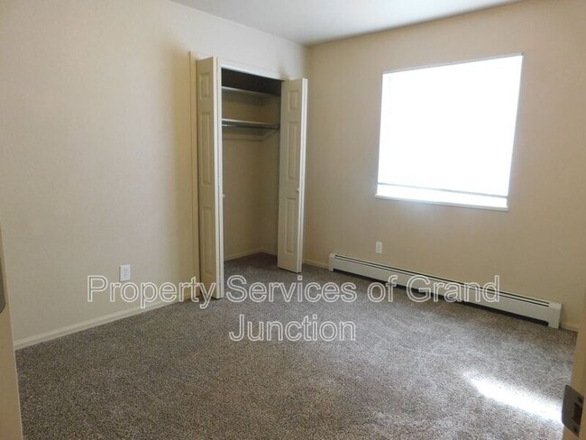 Building Photo - 428 Jornada St