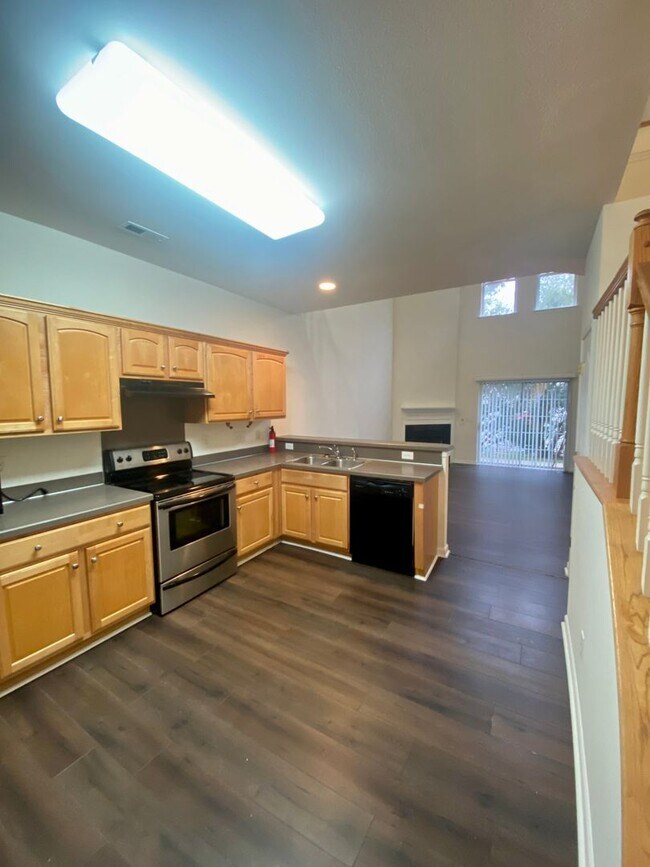Building Photo - 3BR/2.5BA Townhouse in Ballantyne