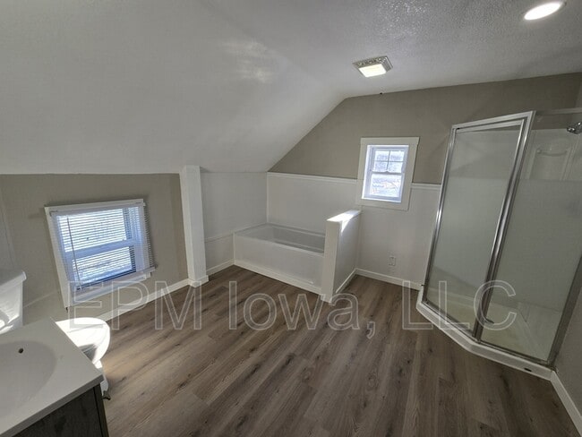 Building Photo - 827 Dawson St