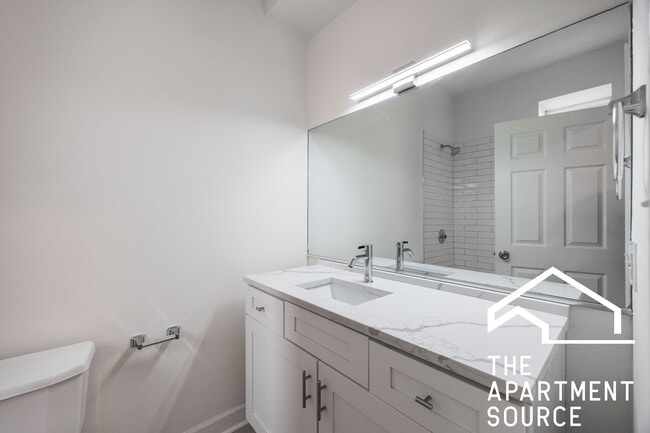 Building Photo - 2112 N Campbell Ave