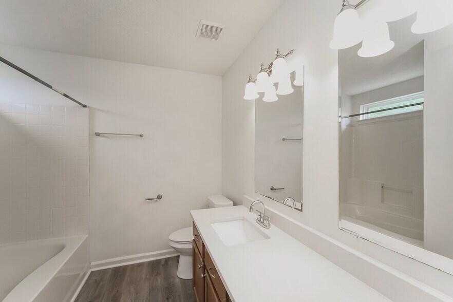Building Photo - 2405 Liberton Ct