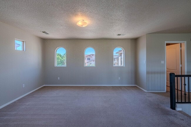 Building Photo - 10532 Coyote Canyon Pl NW