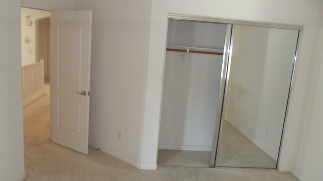 Building Photo - 9201 Worsley Park Pl