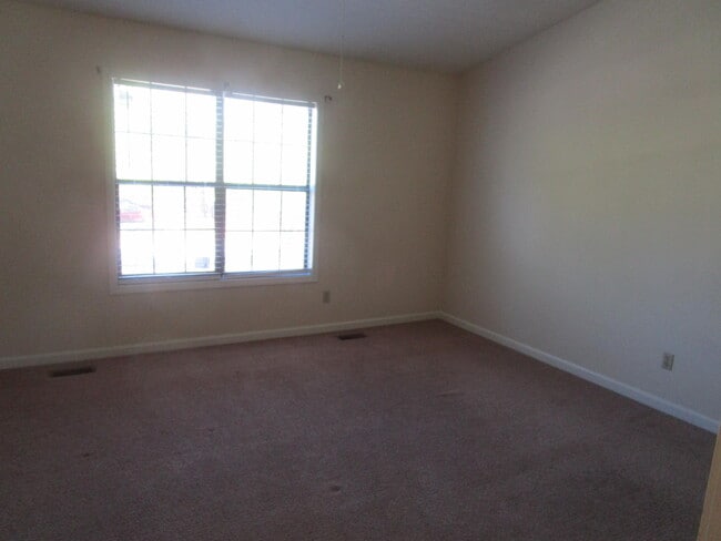 Building Photo - 600 Archdale Dr