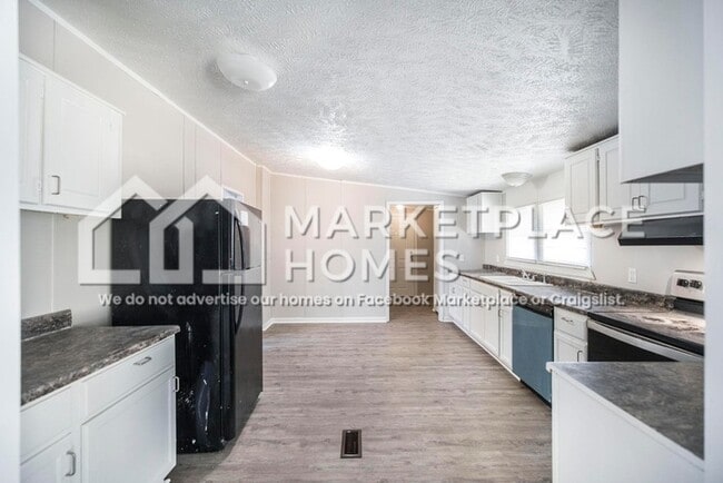 Building Photo - 55 Misty Ln