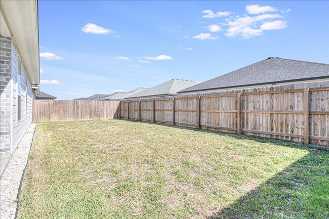 Building Photo - 4126 Azali Dr