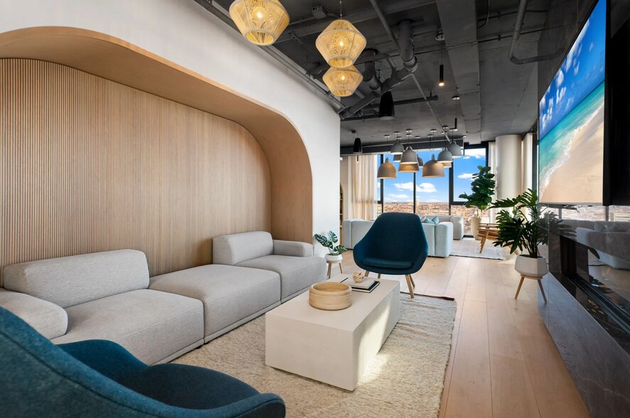 Building Photo - 710 S Seeley St